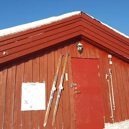 Hytter Деревянный коттедж *